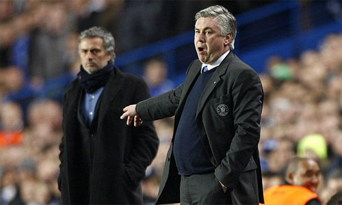 Ancelotti (phải) mới là sự lựa chọn hàng đầu của Chelsea để thay Jose Mourinho. Ảnh: PA.