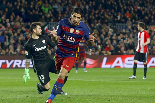 Năm 2015, Suarez ghi được 48 bàn và góp công lớn đưa Barca tới năm danh hiệu. Ảnh: Reuters