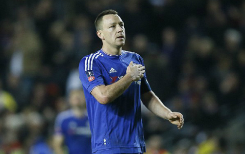 Tuổi cao khiến Terry không thể cống hiến tốt nhất cho Chelsea. Ảnh: AFP.