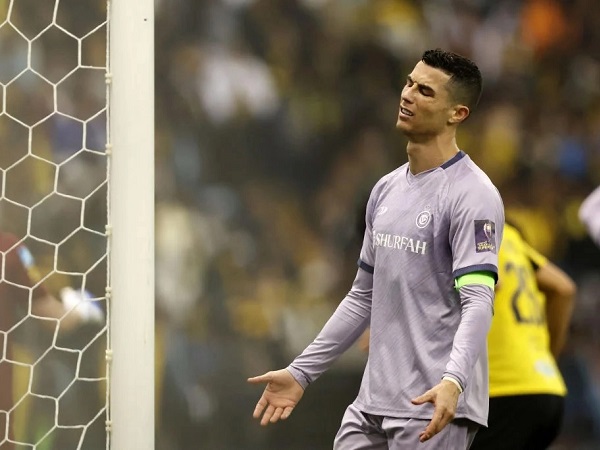 Tin HOT bóng đá 30/1: Ronaldo sẽ trở lại châu Âu